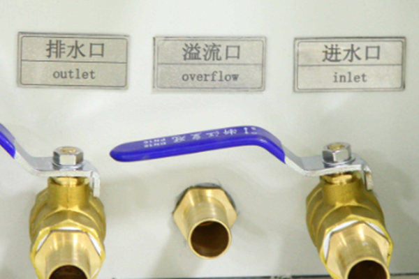 防水试验箱-进水口